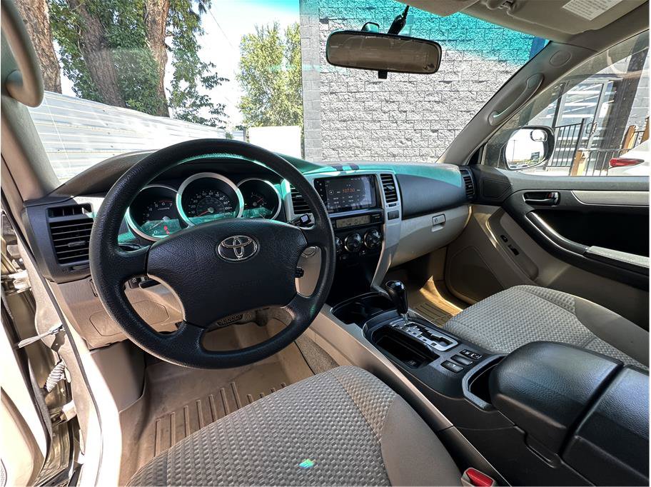 Used 2008 Toyota 4Runner SR5 AWD/4WD image 2
