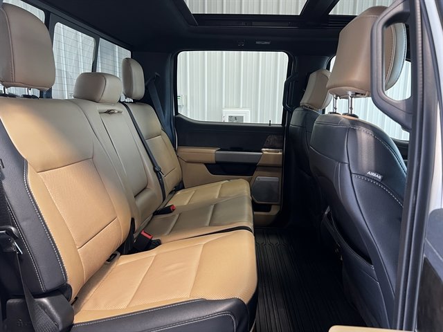 Used 2024 Ford F350 Lariat w/ Chrome Package image 25