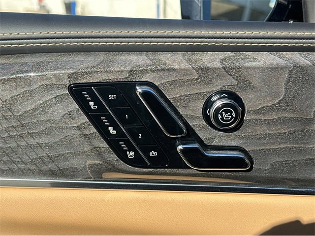 New 2025 Cadillac Escalade IQ Sport 2 image 28