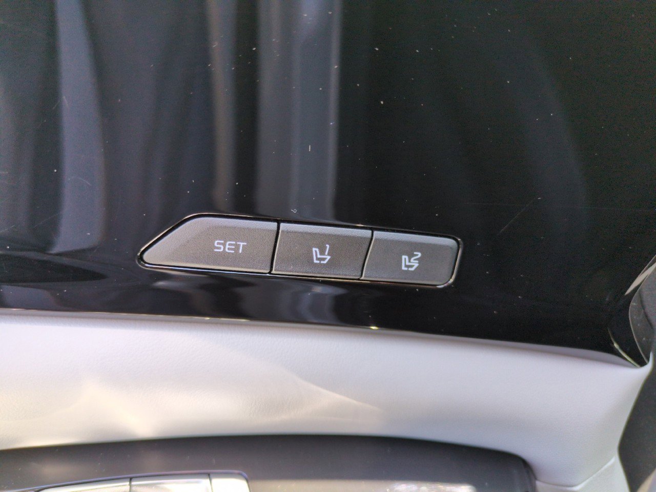 Used 2022 Kia Carnival SX Prestige FWD image 15