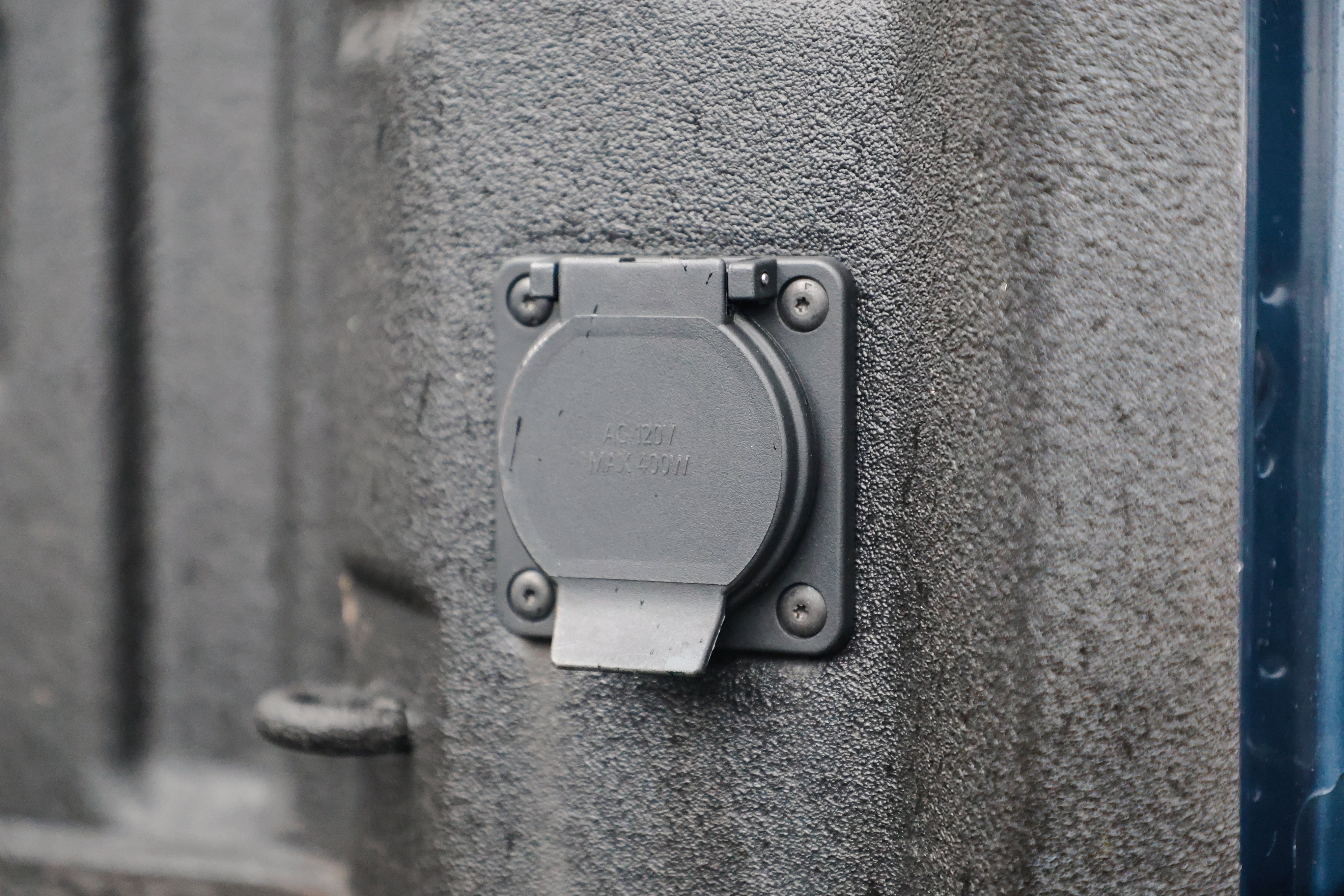 Used 2019 Chevrolet Silverado 1500 High Country w/ Technology Package image 12