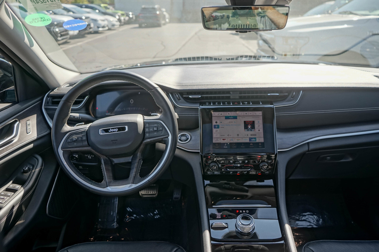 Used 2022 Jeep Grand Cherokee L Limited w/ Luxury Tech Group II image 12