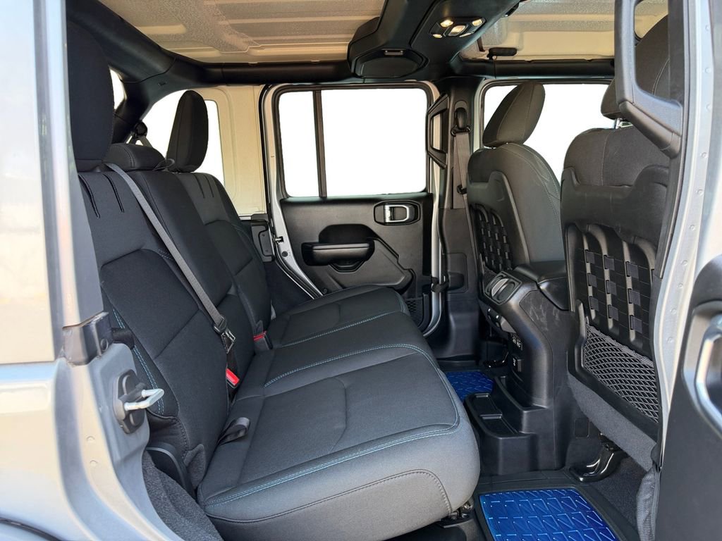 Used 2021 Jeep Wrangler Unlimited Rubicon 4xe image 18