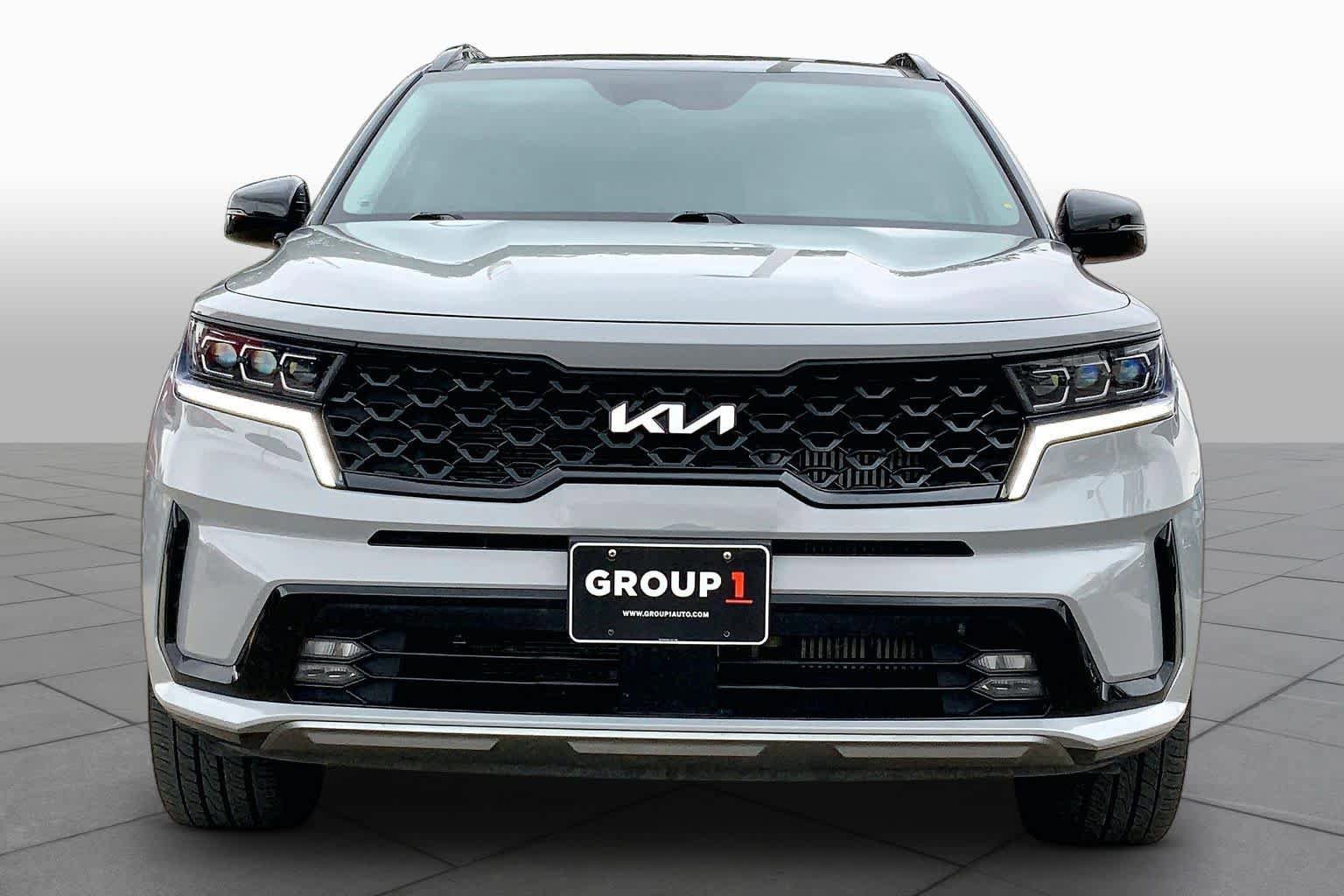Certified 2022 Kia Sorento SX AWD/4WD image 3