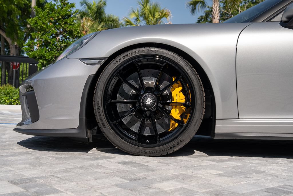 Used 2019 Porsche 911 Speedster RWD image 76
