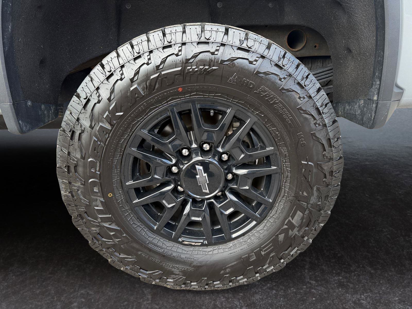 Used 2024 Chevrolet Silverado 2500 ZR2 AWD/4WD image 29