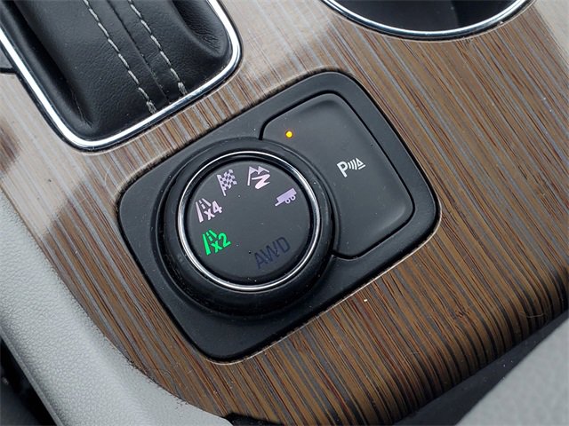 Used 2019 GMC Acadia SLE w/ Driver Alert Package I image 30