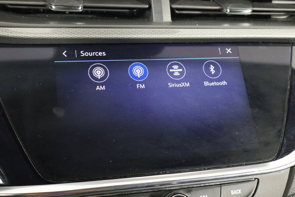 Used 2023 Buick Encore GX Select w/ Sport Touring Package FWD image 32