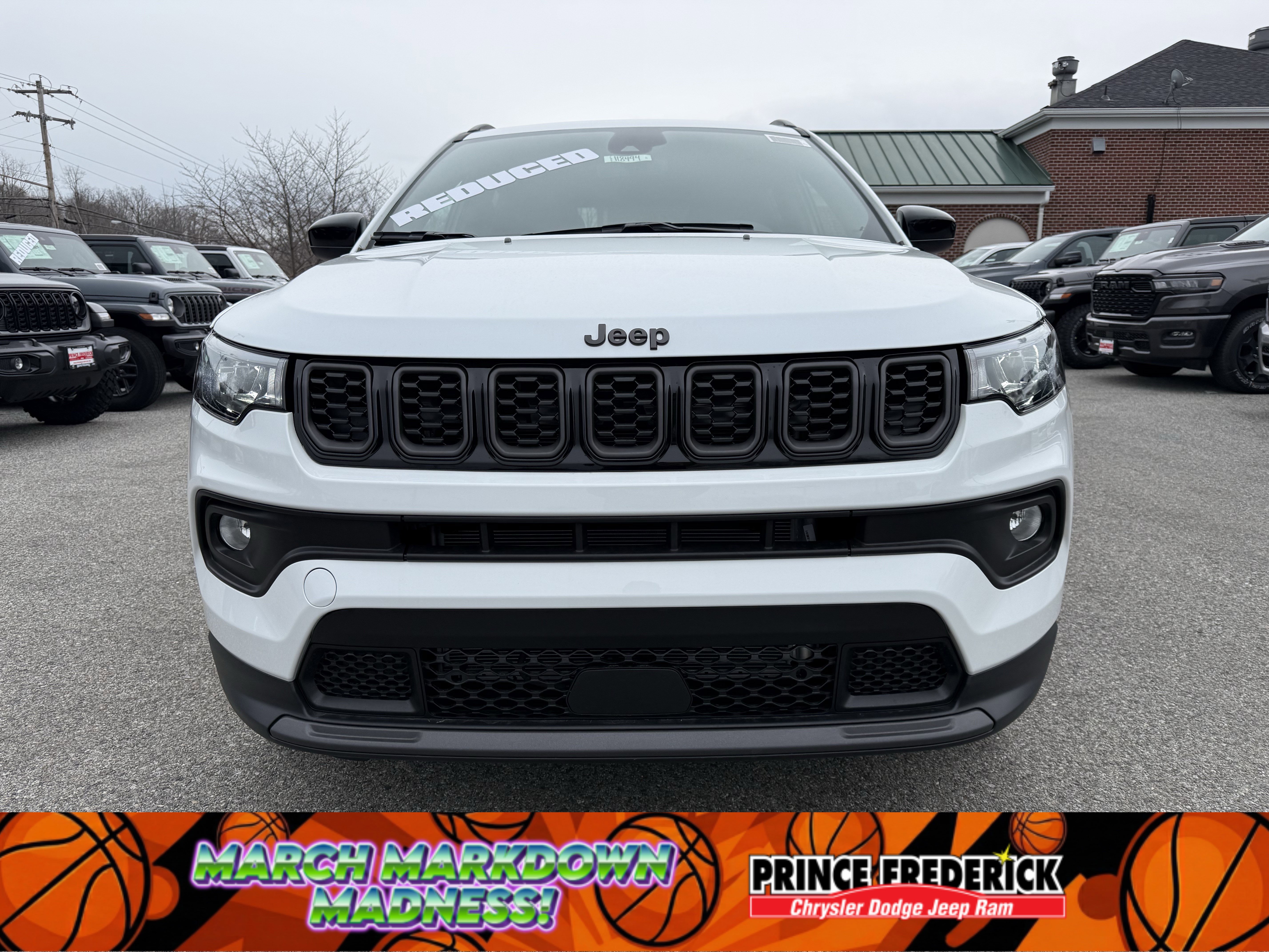 New 2026 Jeep Compass Latitude image 8