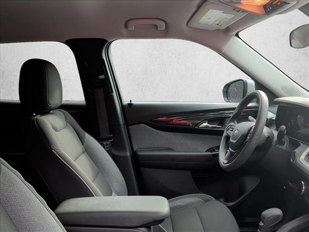 Used 2024 Chevrolet TrailBlazer LT FWD image 27
