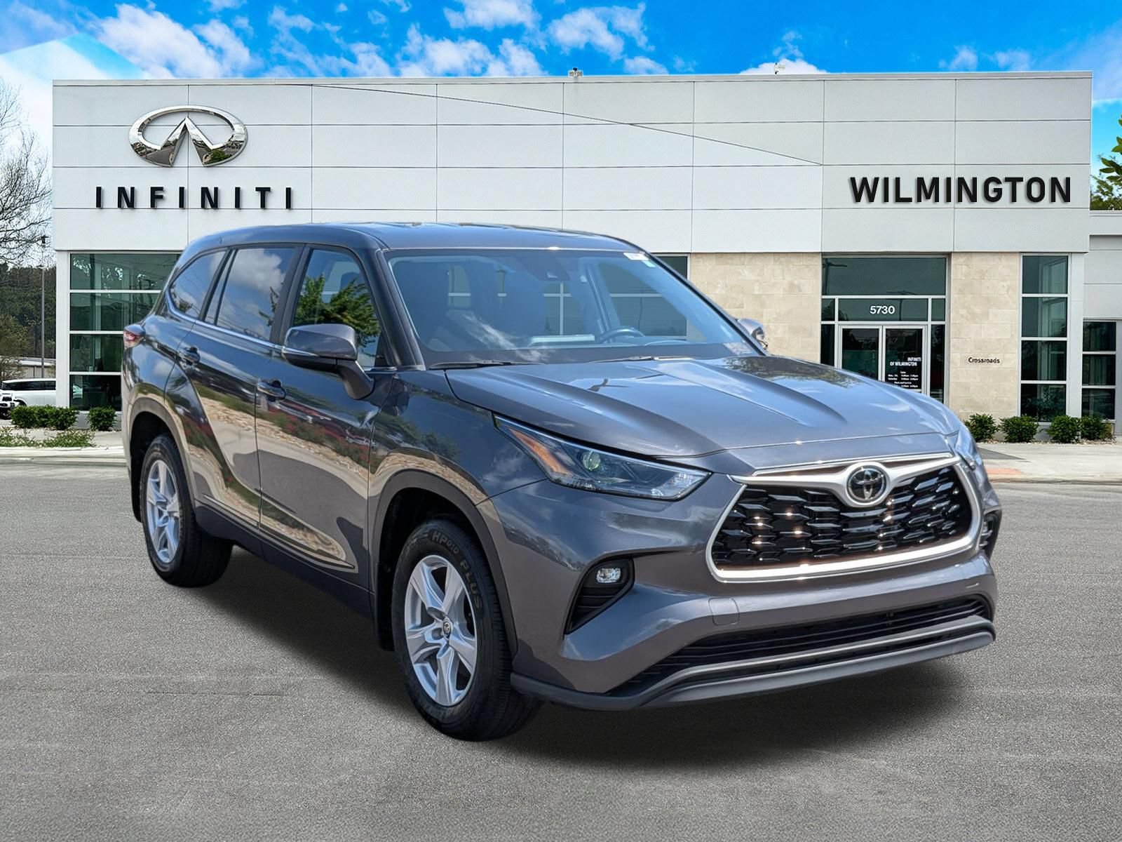 Used 2024 Toyota Highlander LE