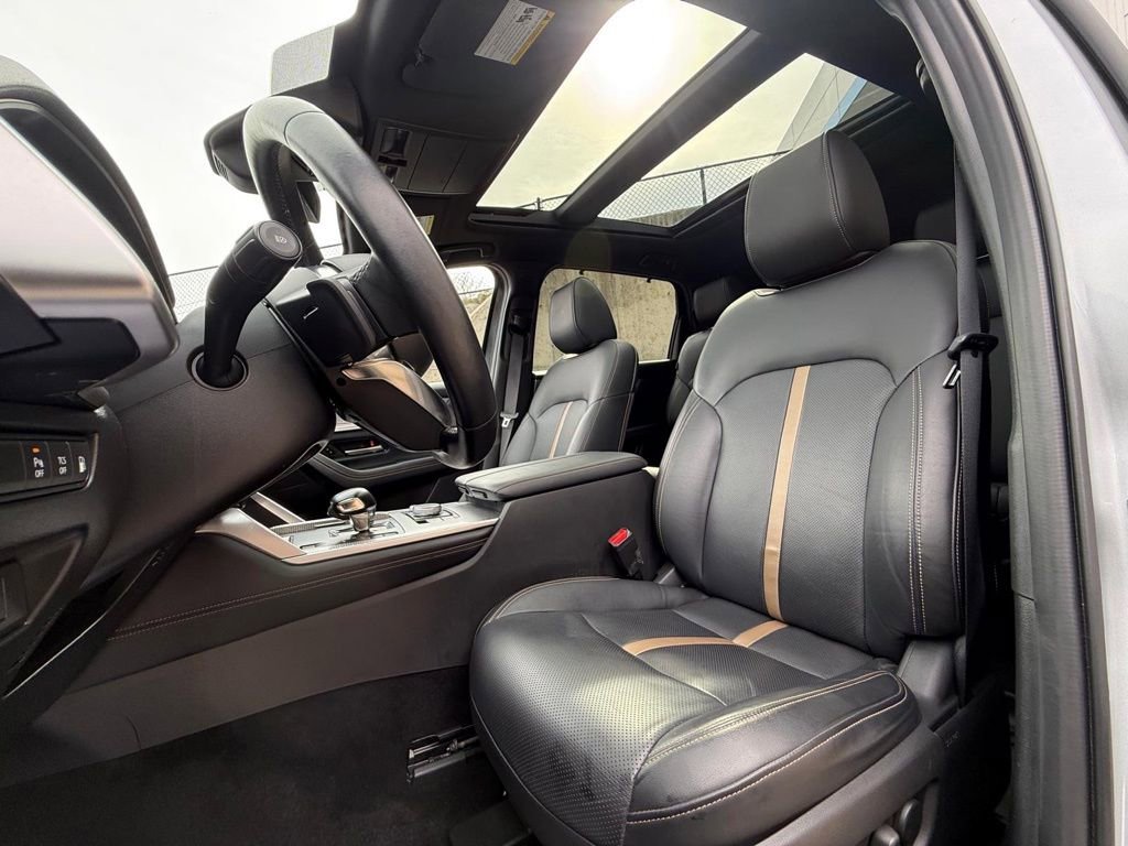 Used 2024 MAZDA CX-90 Plug-In Hybrid w/ Premium Plus image 14