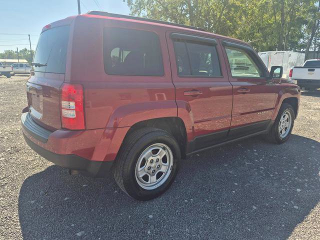 Used 2014 Jeep Patriot Sport w/ Power Value Group image 5