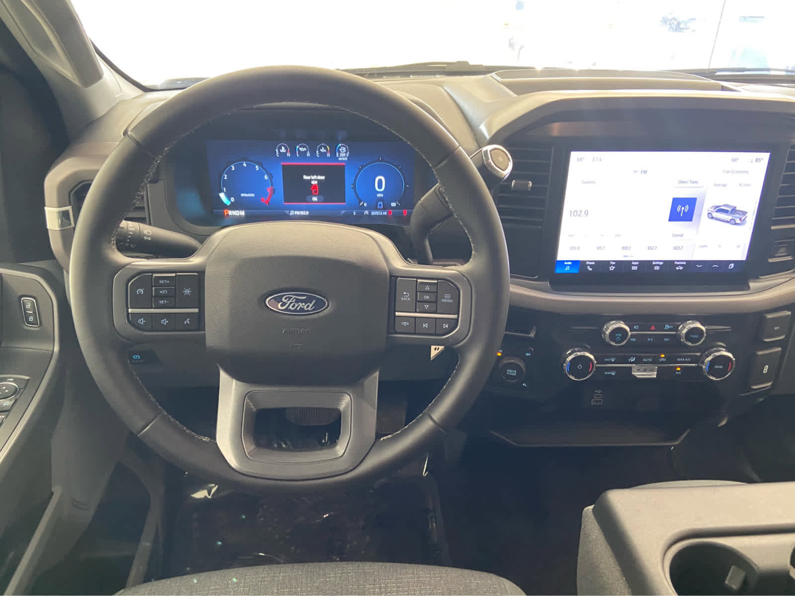 Used 2025 Ford F150 XLT w/ Equipment Group 301A Standard image 17