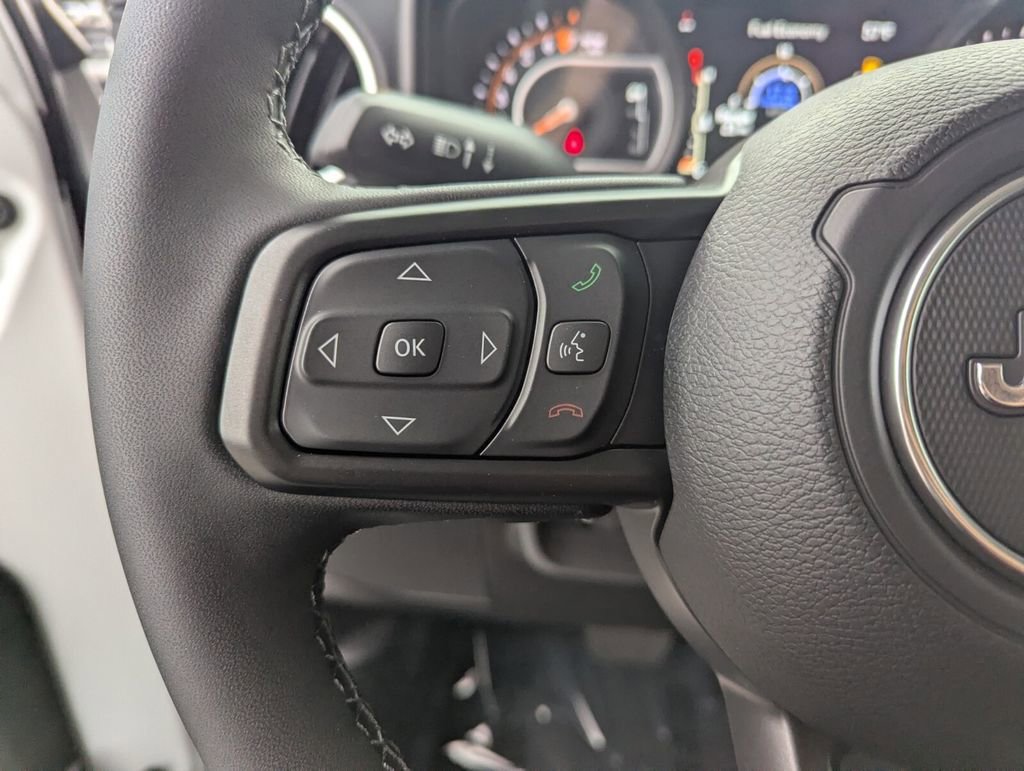 New 2026 Jeep Gladiator Sport image 17