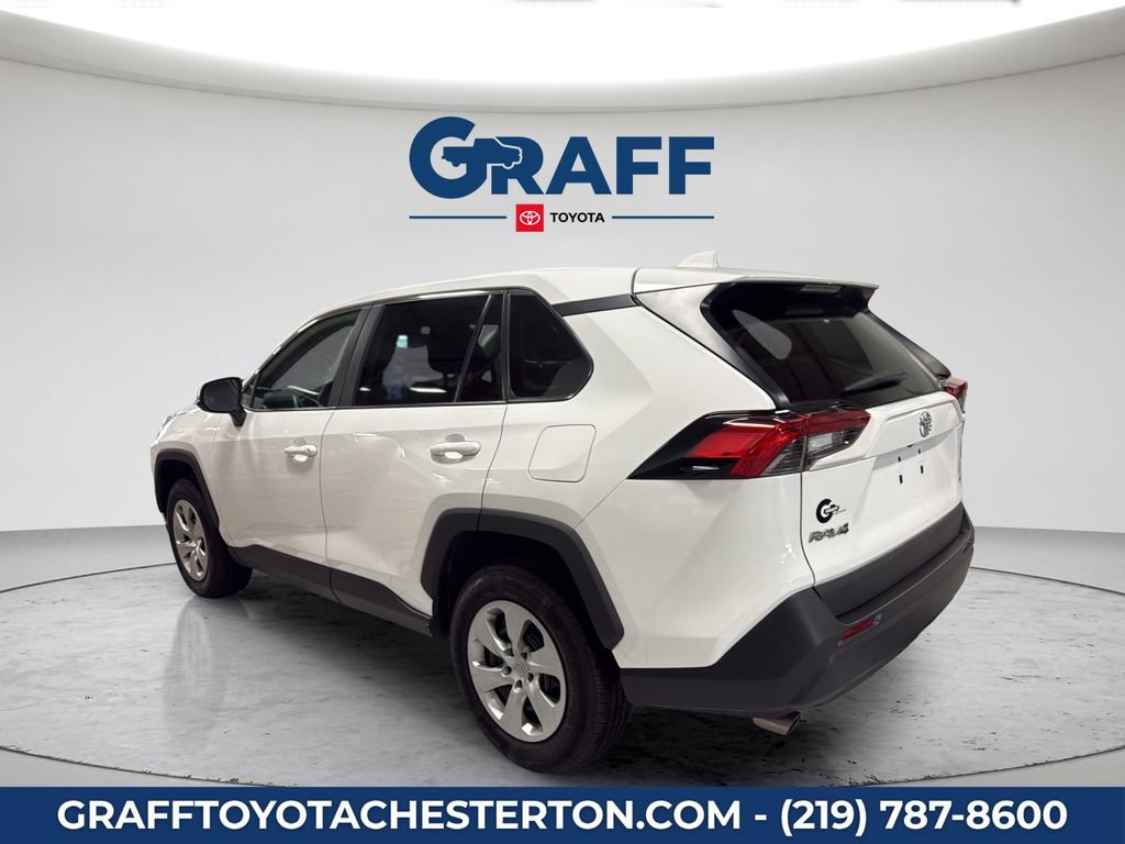 Used 2022 Toyota RAV4 LE AWD/4WD image 11