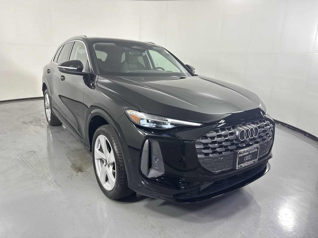 Used 2025 Audi Q5 Premium Plus w/ Premium Plus AWD/4WD image 28