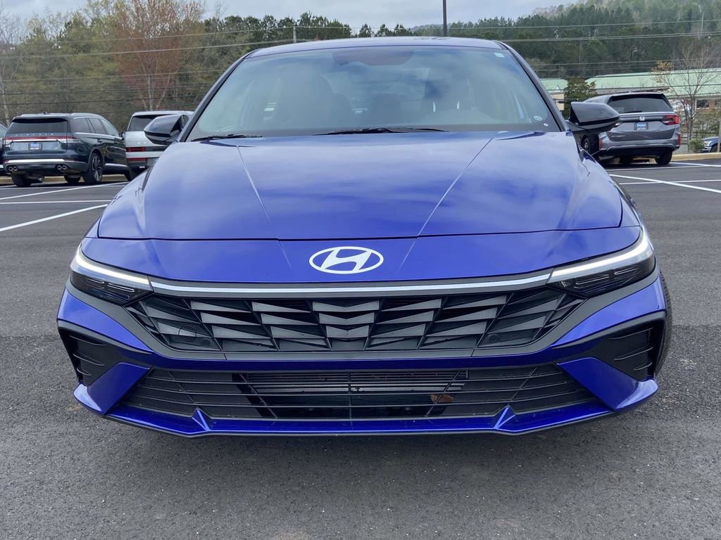 Certified 2025 Hyundai Elantra Sport image 8