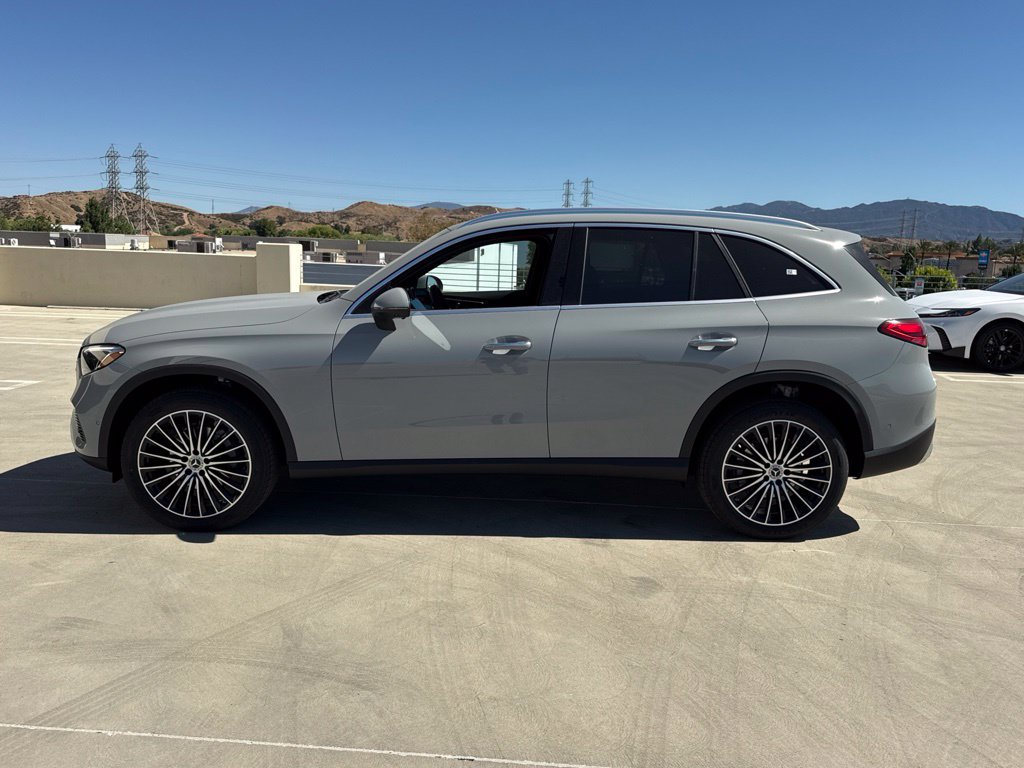 New 2027 Mercedes-Benz GLC 300 image 12