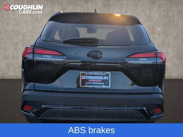 Used 2024 Toyota Corolla Cross XSE image 7