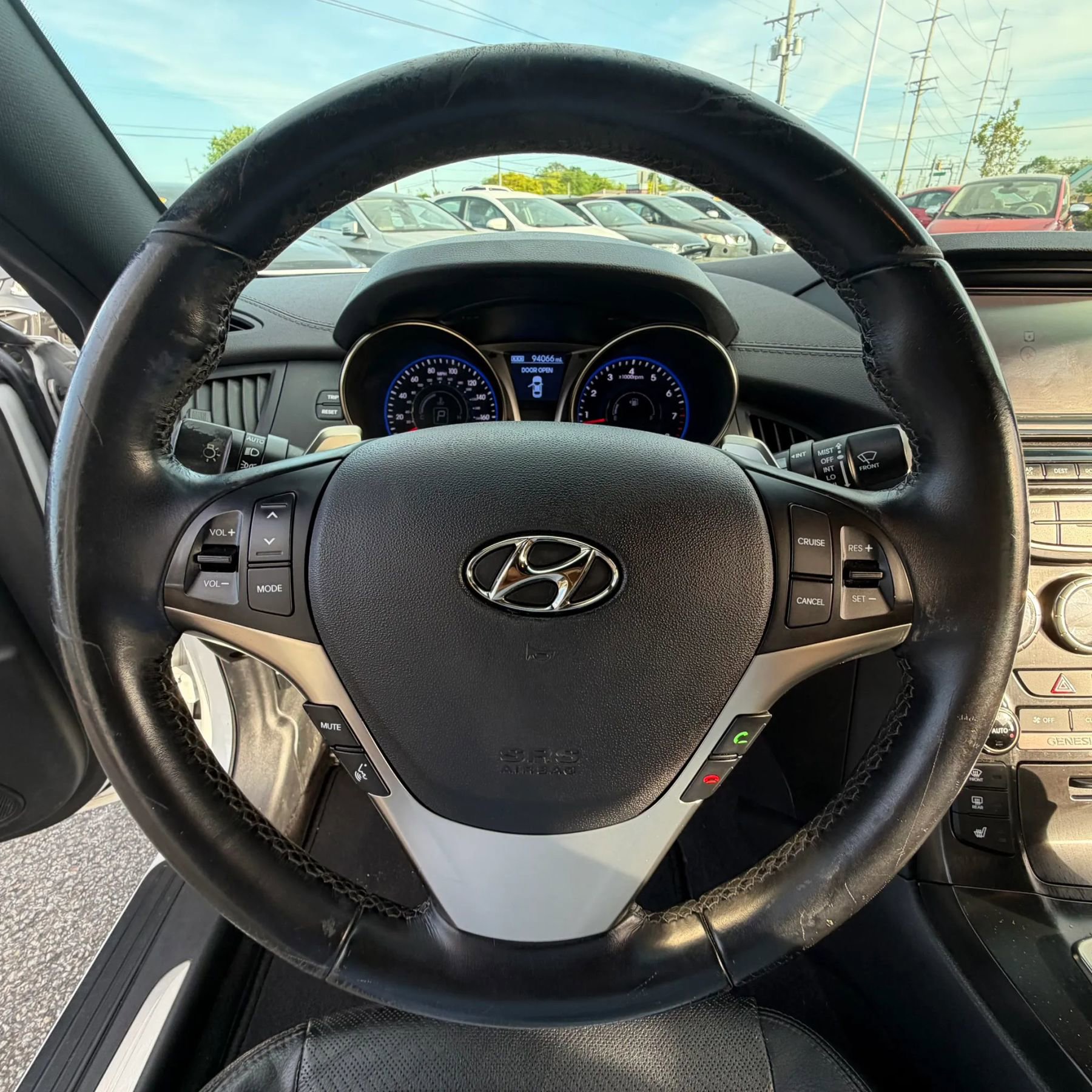 Used 2015 Hyundai Genesis 3.8 RWD image 29
