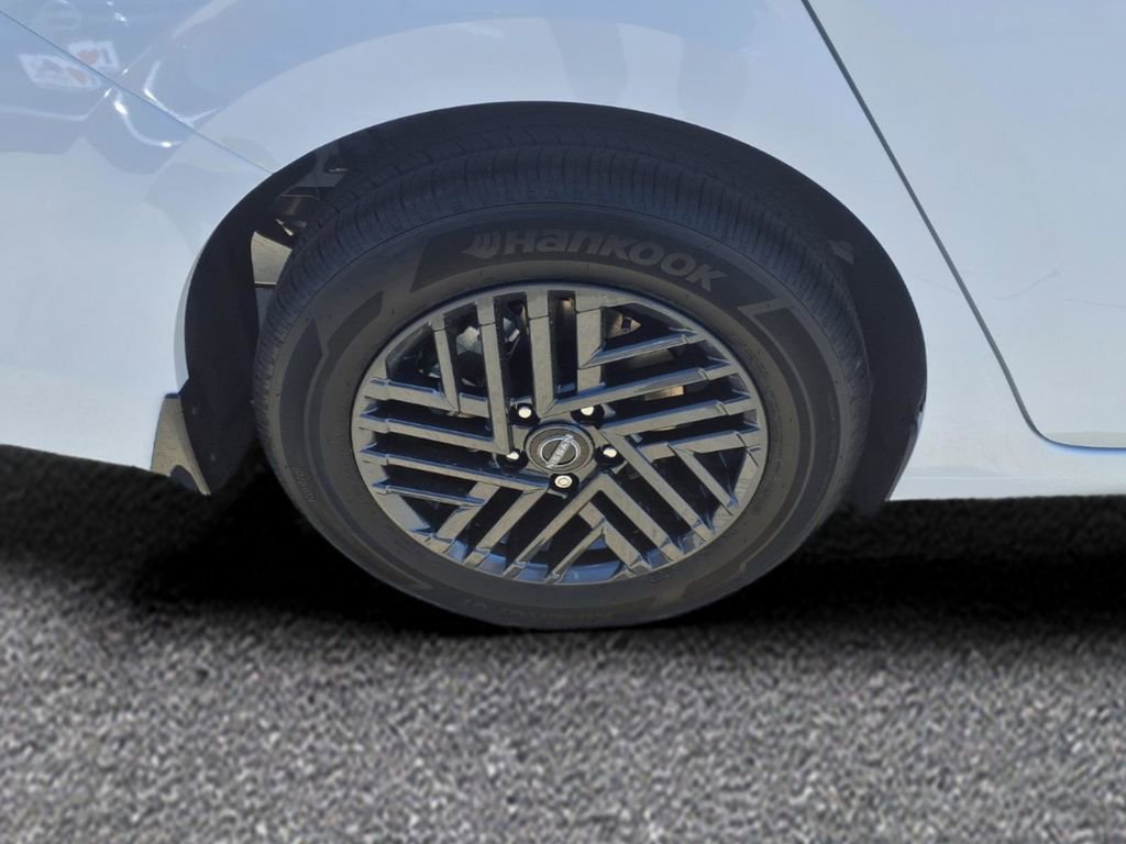 New 2026 Nissan Sentra SV w/ SV Convenience Package FWD image 8