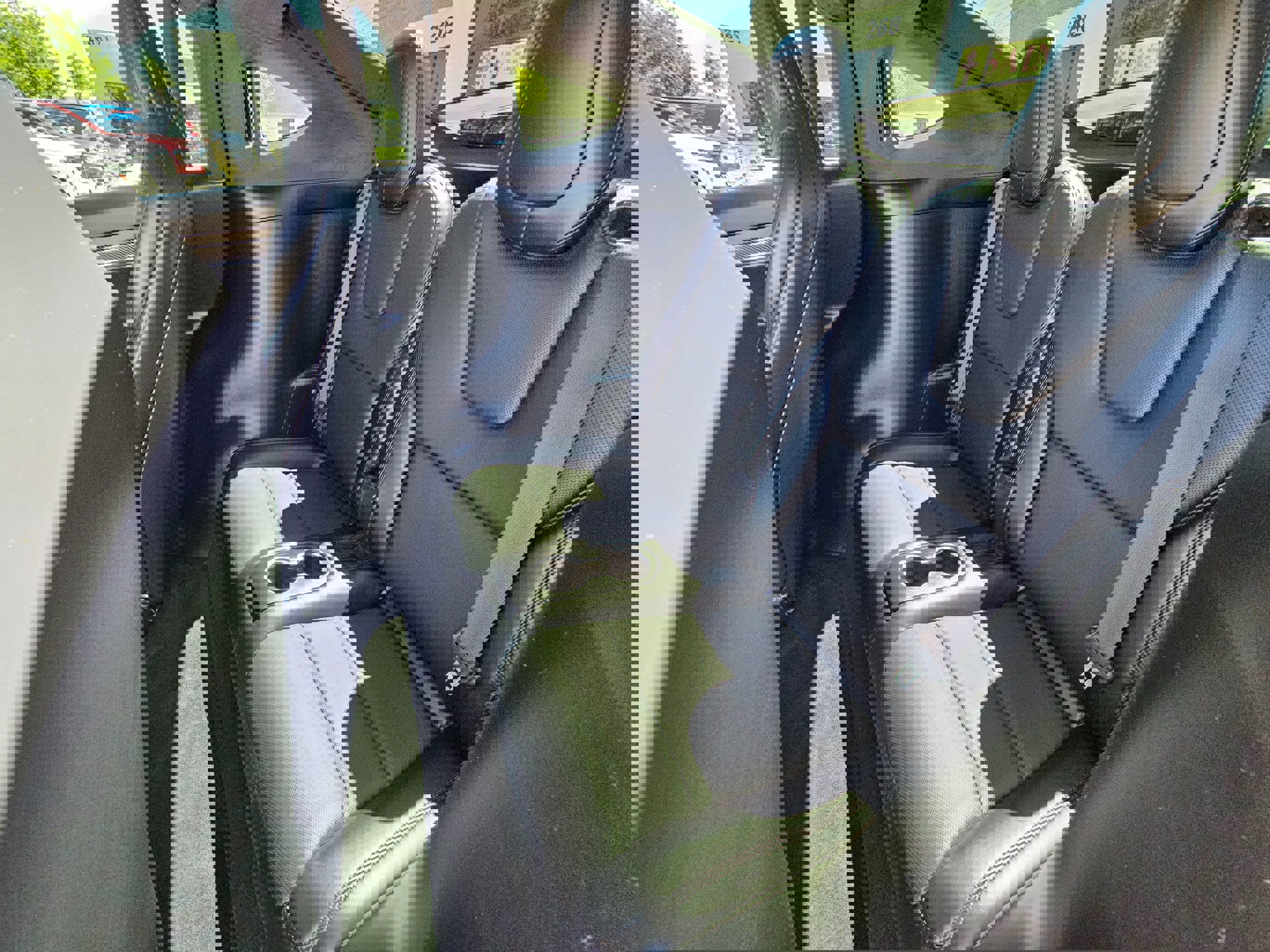 Used 2022 Tesla Model X Plaid image 20