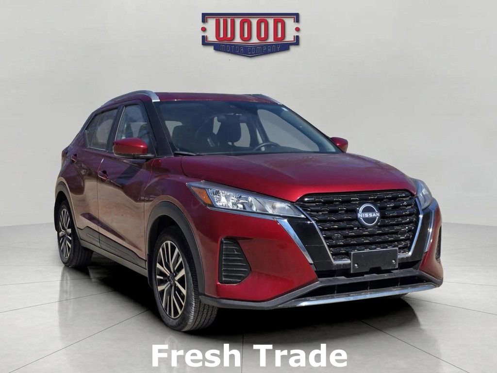Used 2024 Nissan Kicks SV image 1