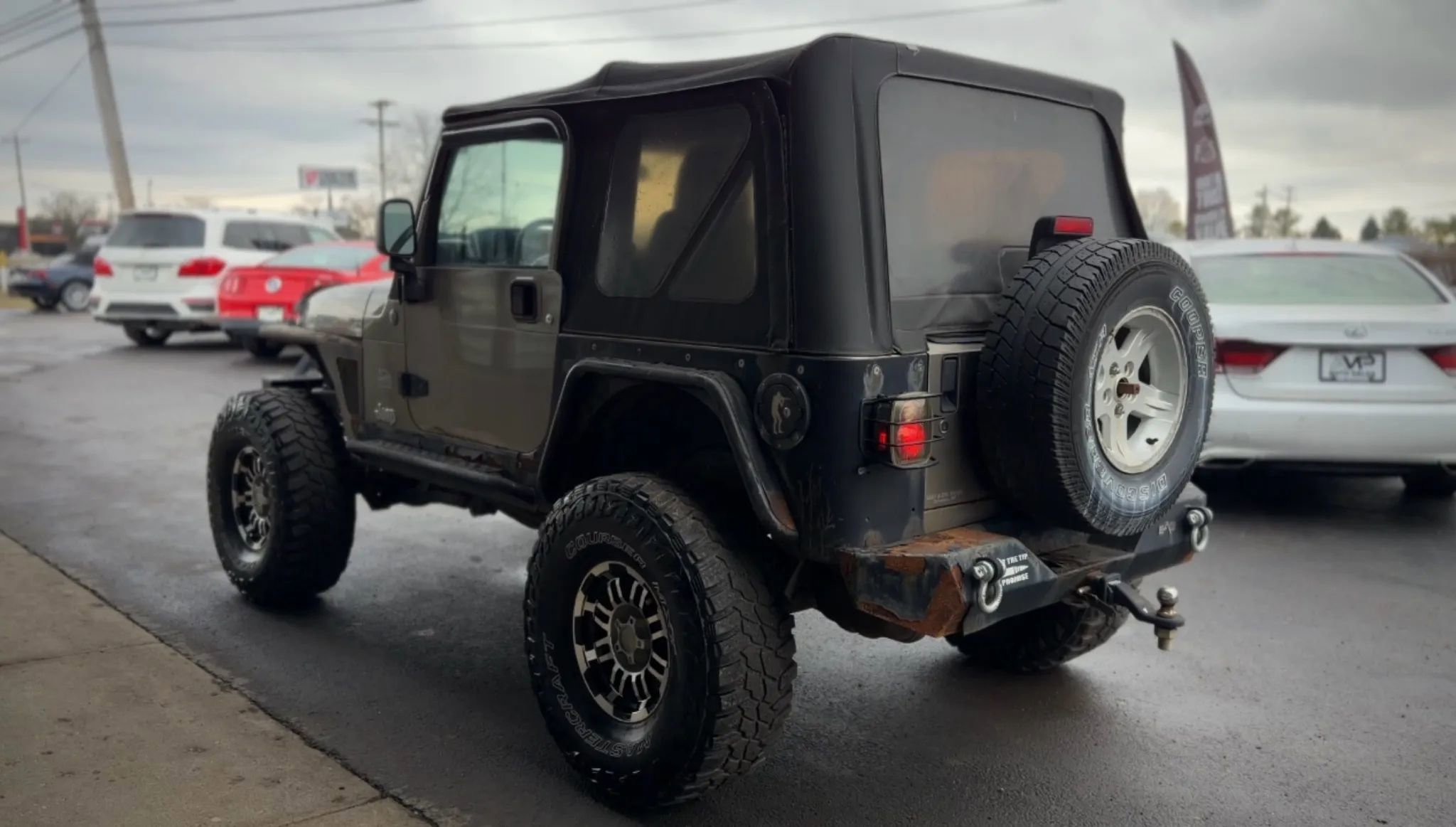 Used 2004 Jeep Wrangler Sahara w/ Dual Top Group AWD/4WD image 7