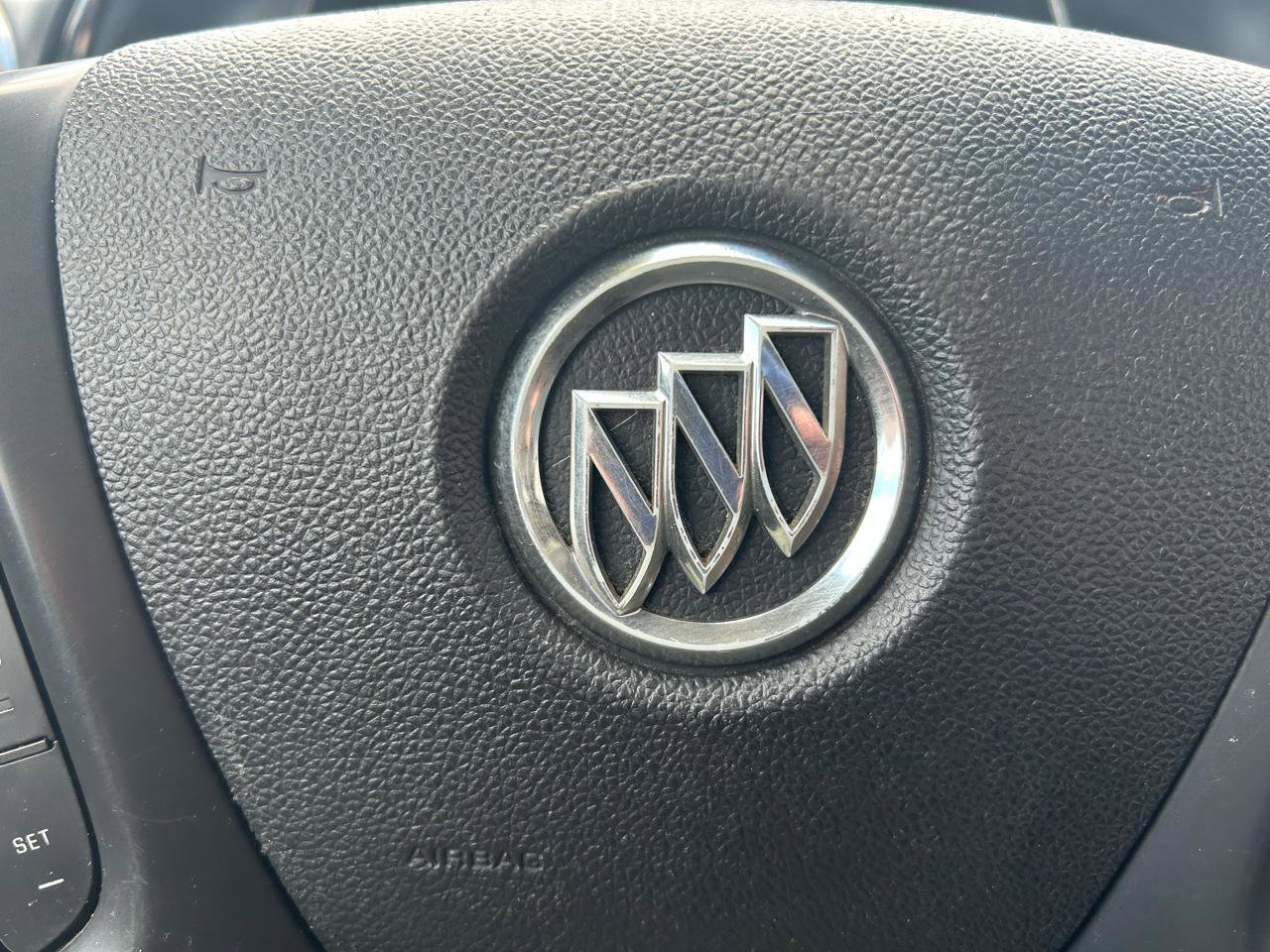 Used 2014 Buick Enclave Leather AWD/4WD image 22