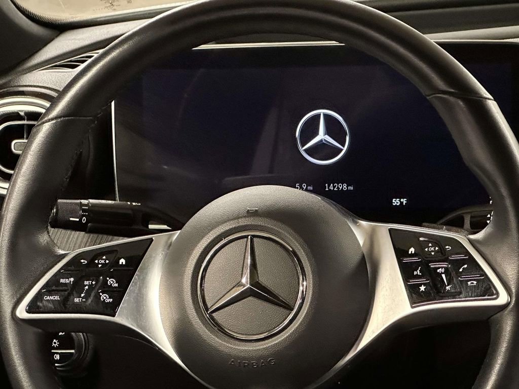 Used 2022 Mercedes-Benz C 300 4MATIC Sedan w/ Pinnacle Trim Package image 19