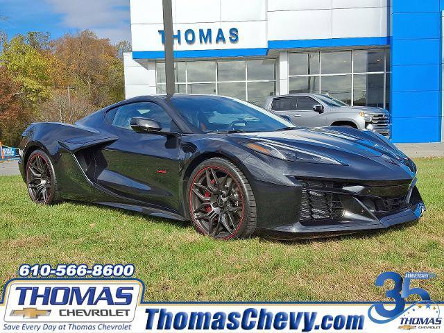Used 2023 Chevrolet Corvette Z06 image 1