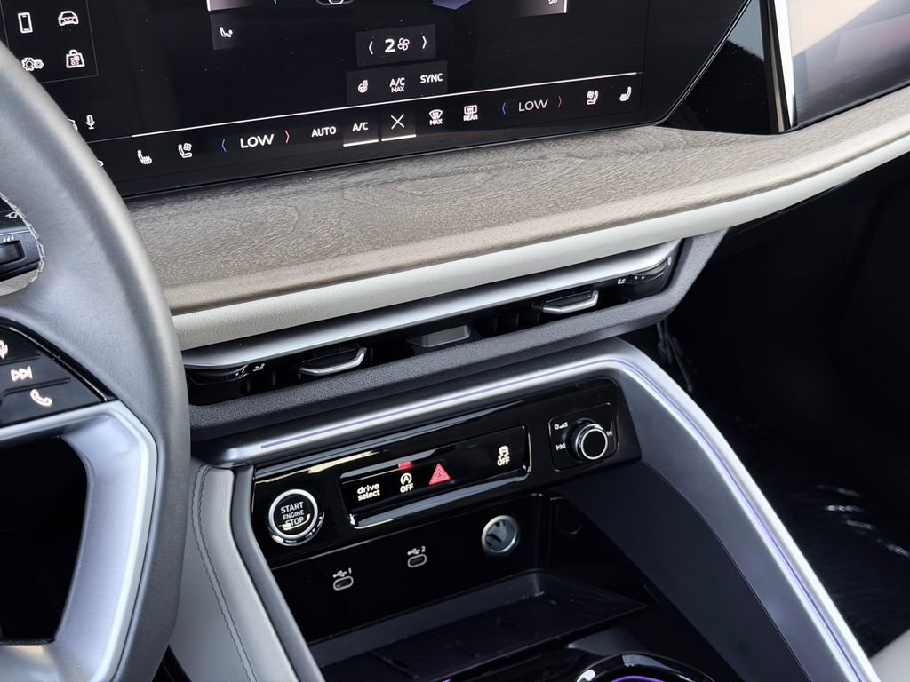 Certified 2025 Audi Q5 Premium Plus w/ Premium Plus image 16