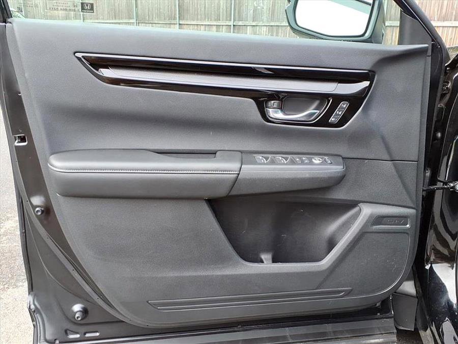 Used 2025 Honda CR-V EX-L image 17