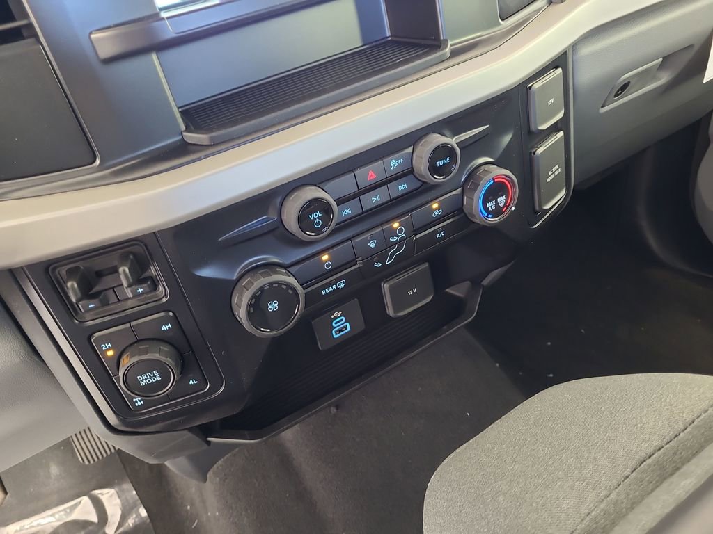 New 2026 Ford F350 XLT w/ FX4 Off-Road Package image 15