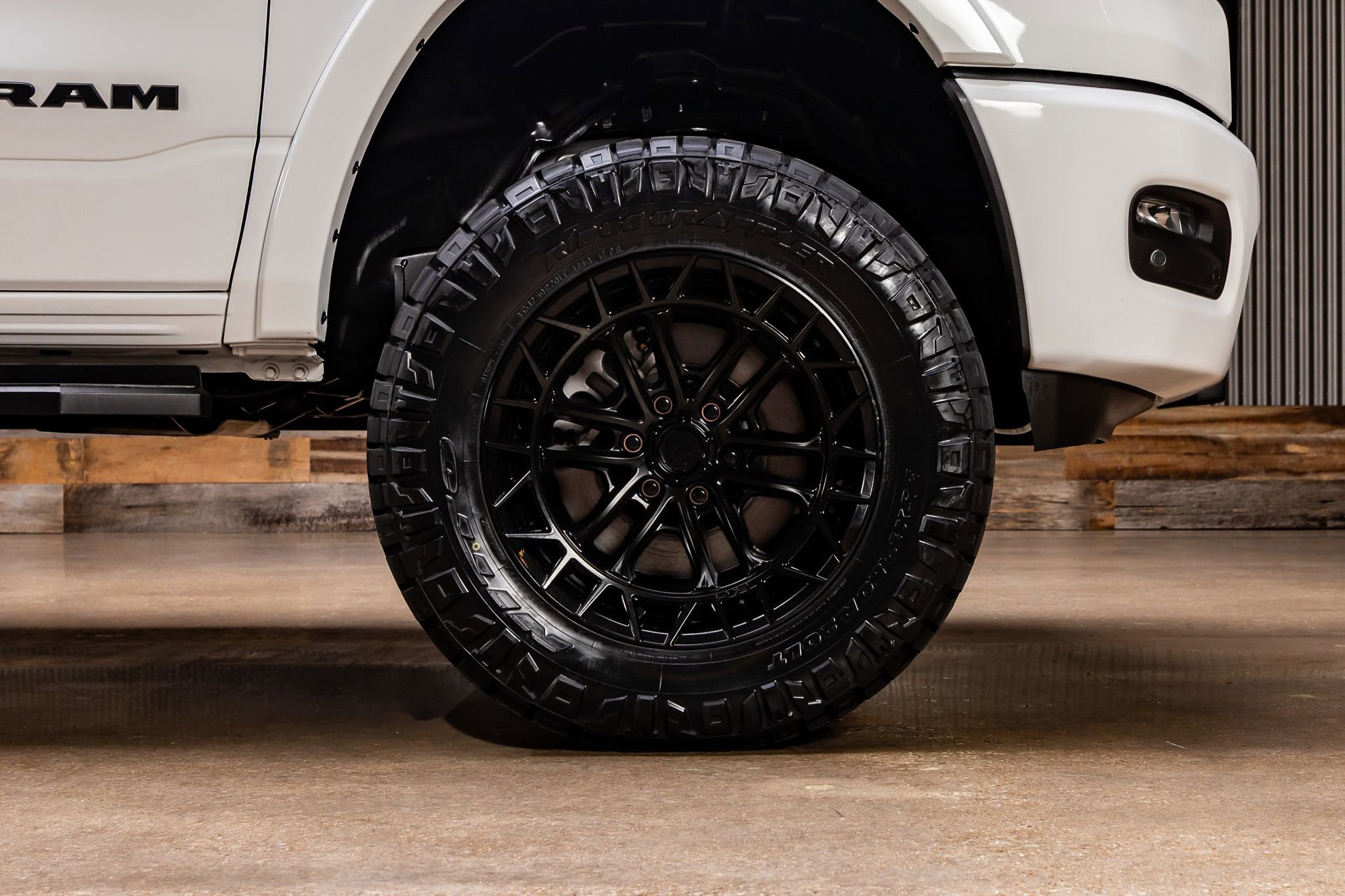 Used 2026 RAM 1500 Laramie w/ Night Edition AWD/4WD image 12