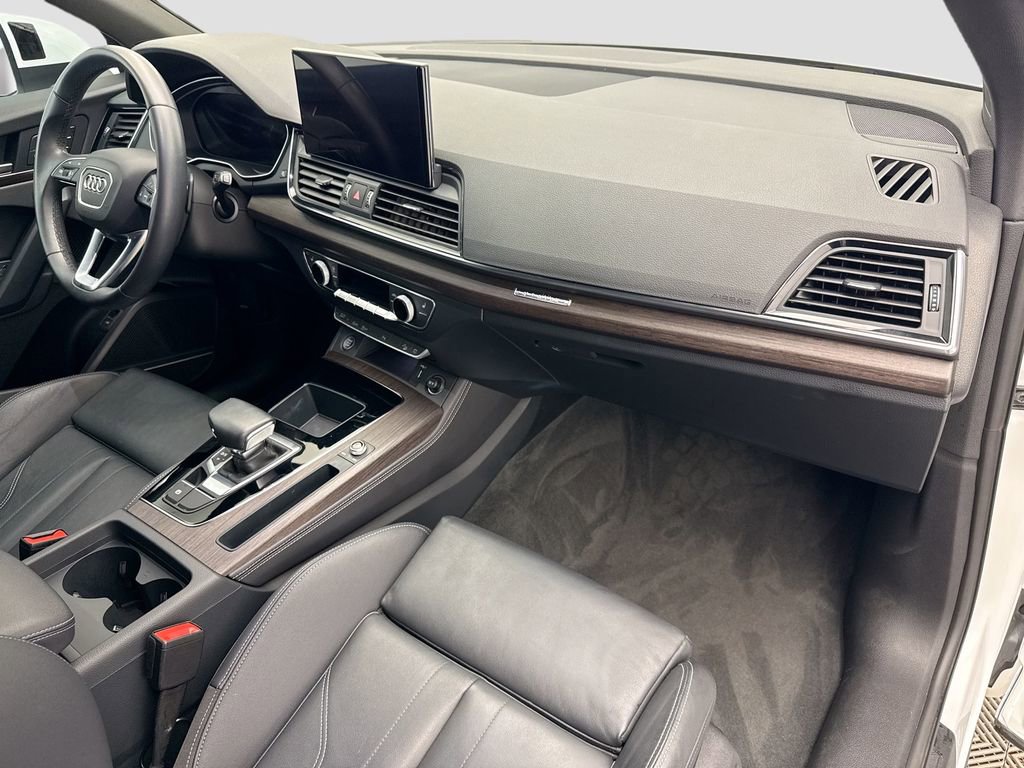 Certified 2023 Audi Q5 2.0T Premium Plus w/ Premium Plus Package image 16