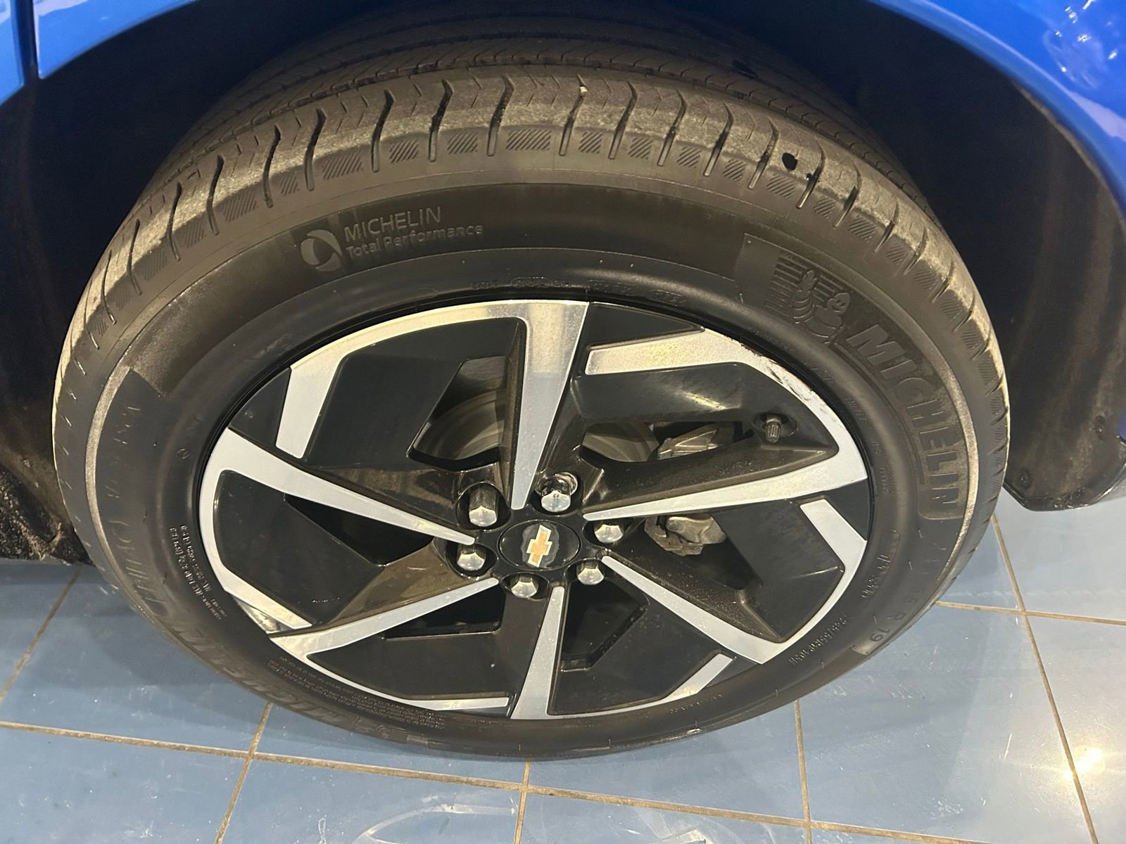 Used 2024 Chevrolet Equinox EV LT image 7