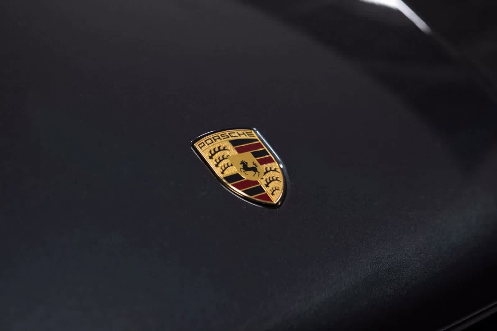 Certified 2026 Porsche Macan image 35