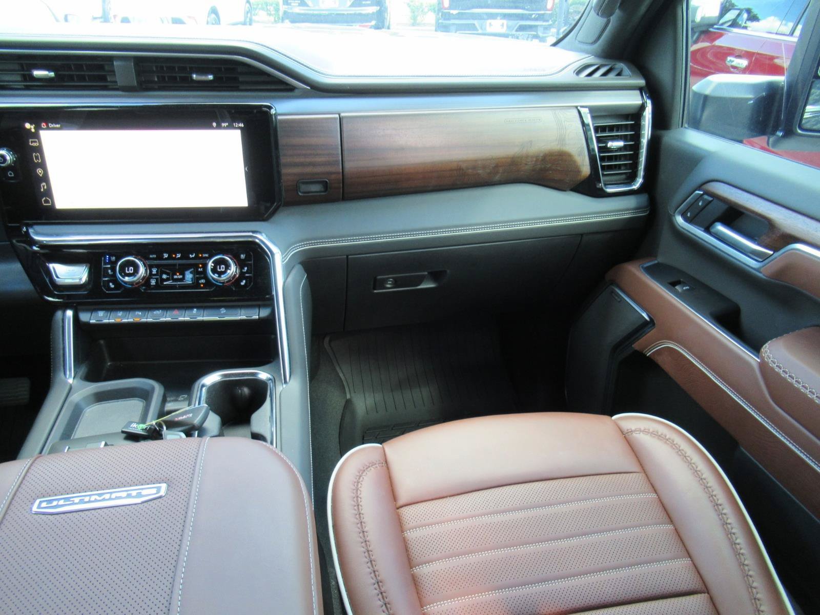 Used 2026 GMC Sierra 2500 Denali Ultimate w/ Max Trailering Package AWD/4WD image 18