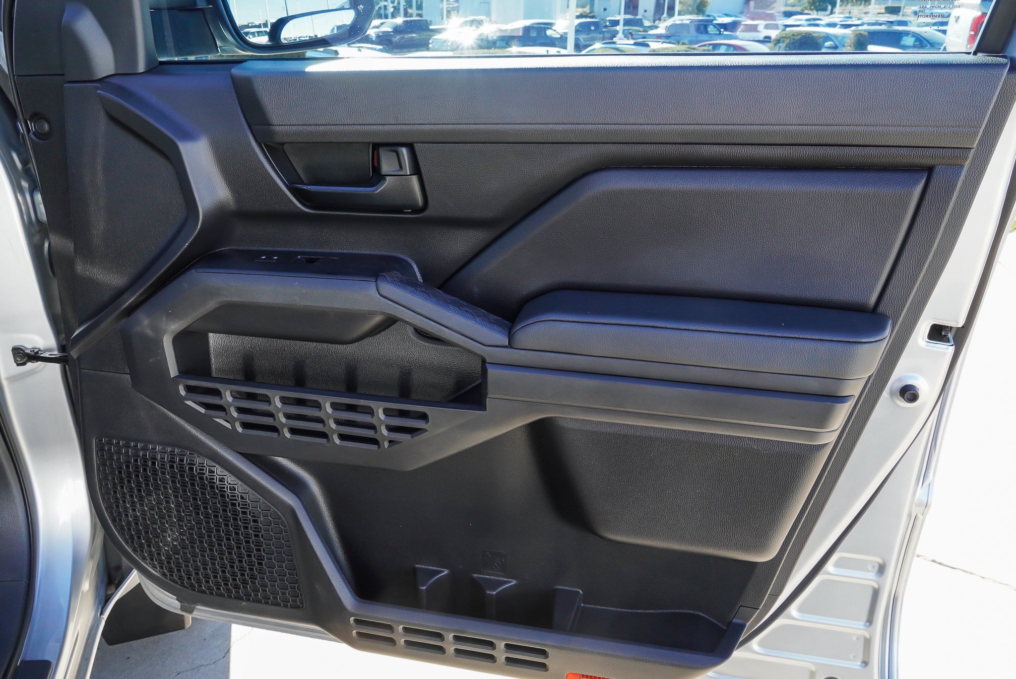 Certified 2024 Toyota Tacoma SR AWD/4WD image 27