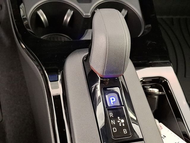 New 2026 Toyota Prius Plug-In Hybrid FWD image 13
