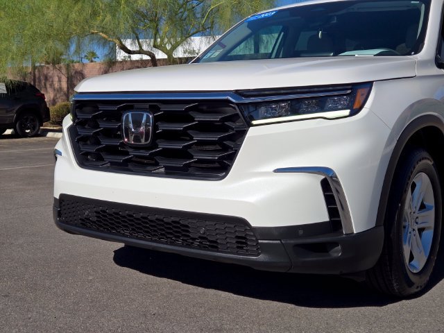 Certified 2023 Honda Pilot LX image 9