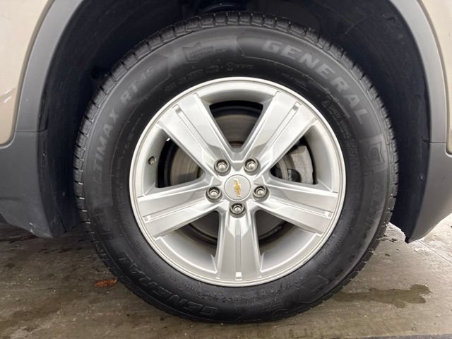 Used 2021 Chevrolet Trax LT w/ Premium Seat Package FWD image 12