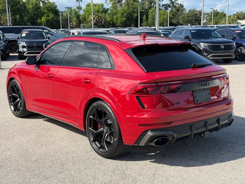 Certified 2025 Audi RS Q8 performance AWD/4WD image 2