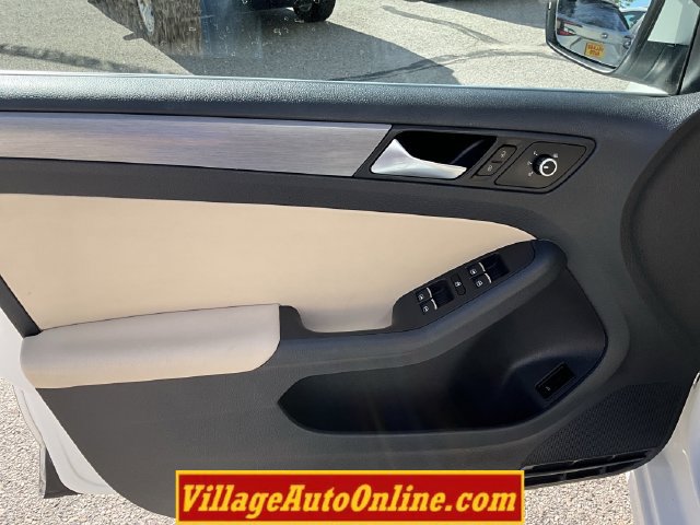 Used 2013 Volkswagen Jetta TDI FWD image 22