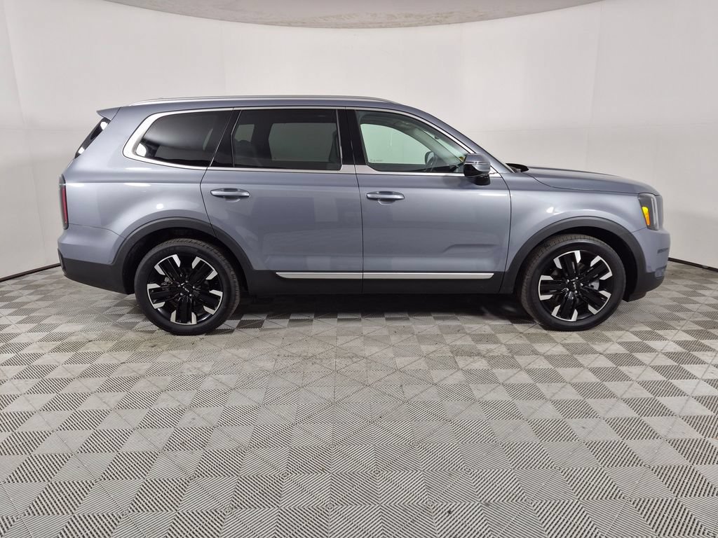 Used 2025 Kia Telluride SX w/ SX Captain's Chair Package AWD/4WD image 2