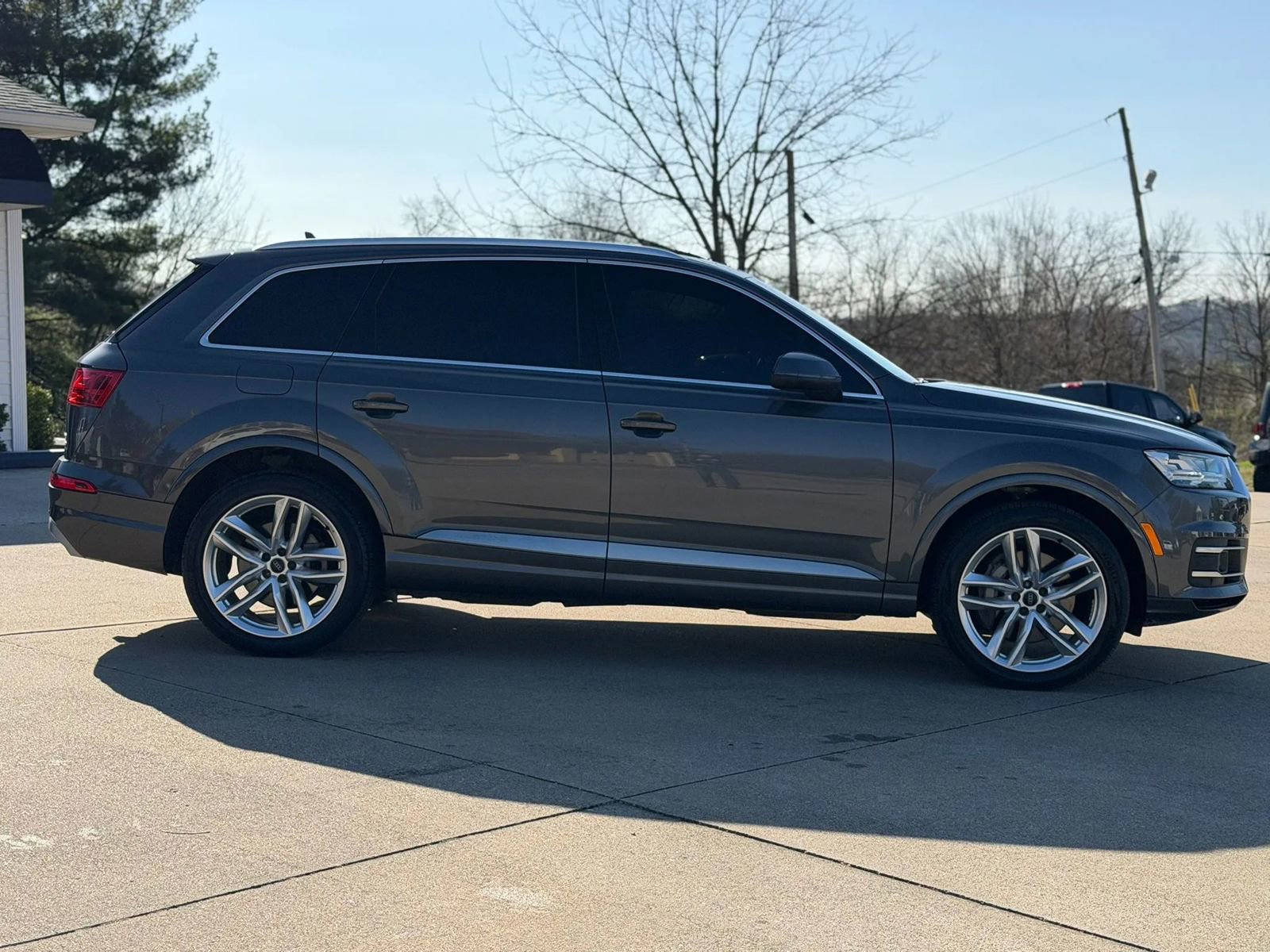 Used 2018 Audi Q7 3.0T Prestige w/ Prestige Package AWD/4WD image 3