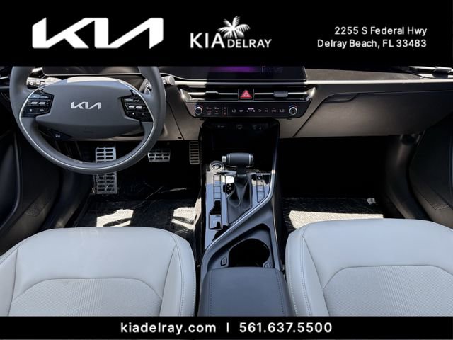 Used 2023 Kia Niro EX Touring FWD image 13