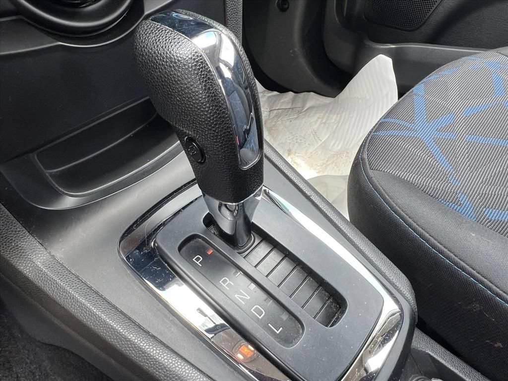 Used 2013 Ford Fiesta SE FWD image 27